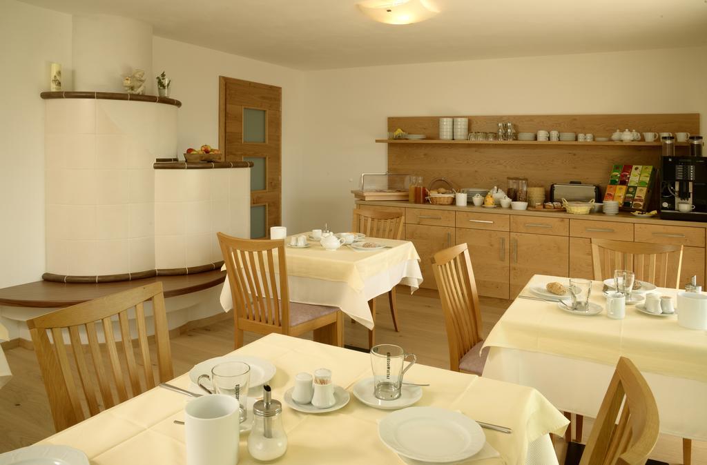 Krebishof Agriturismo سكين الغرفة الصورة